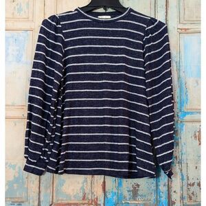 Riah Fashion Womens Small Blue White Striped Bell Sleeve Round Neck Blouse Top